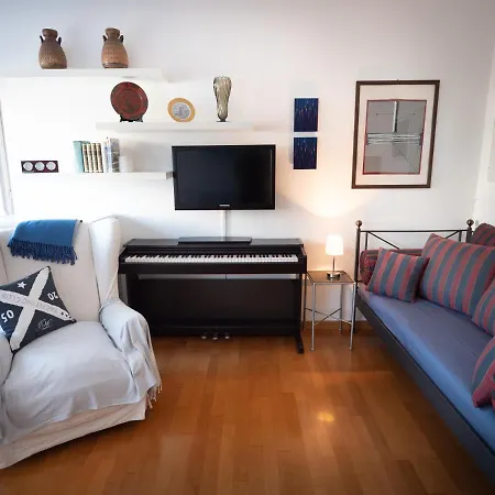 Apartment Lily House