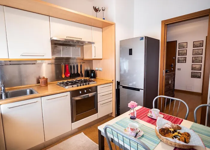 Lily House Apartament *